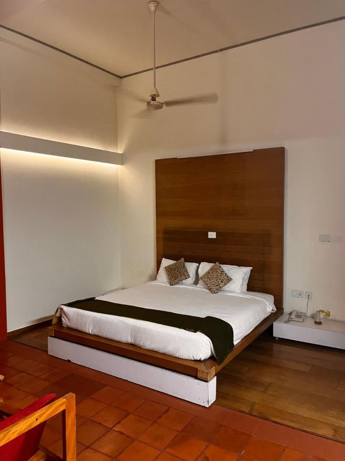Presidency Artotel, Kochi Extérieur photo