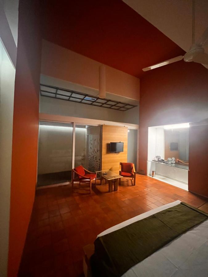 Presidency Artotel, Kochi Extérieur photo
