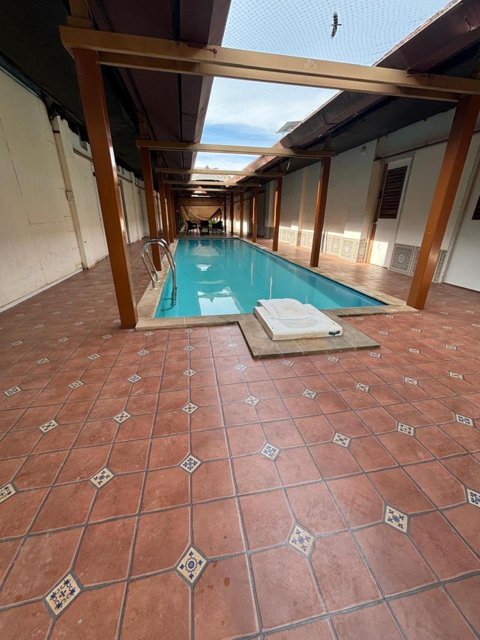Presidency Artotel, Kochi Extérieur photo